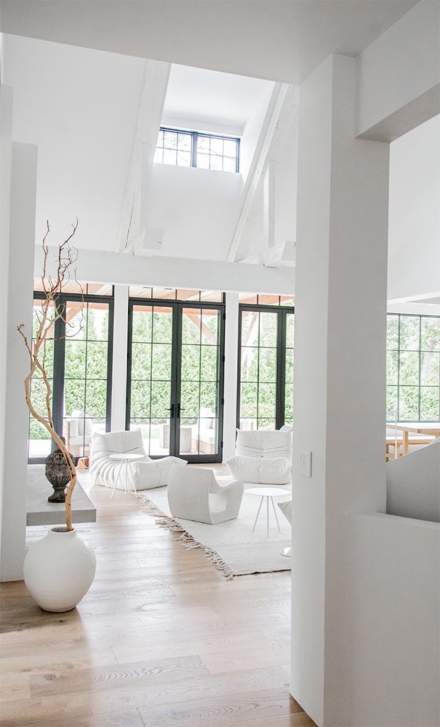 Una casa moderna decorada siguiendo las tendencias de Pinterest e instagram