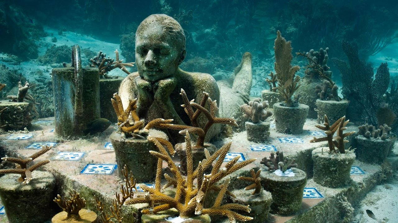 Jason Decaires Taylor