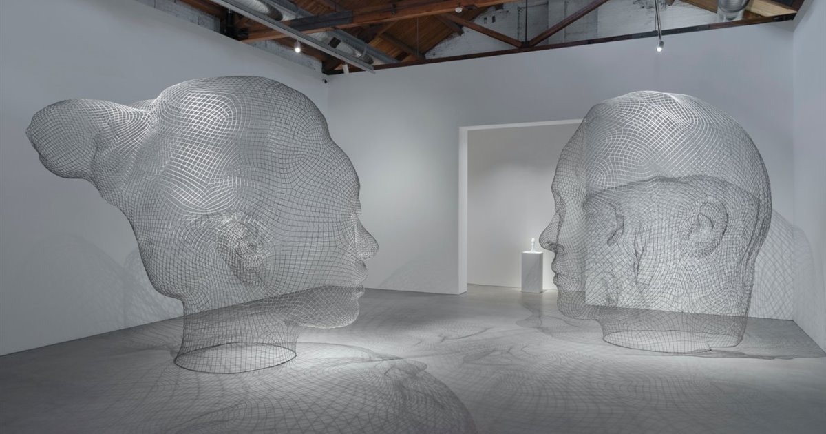 La exposición Nocturne del escultor Jaume Plensa en una