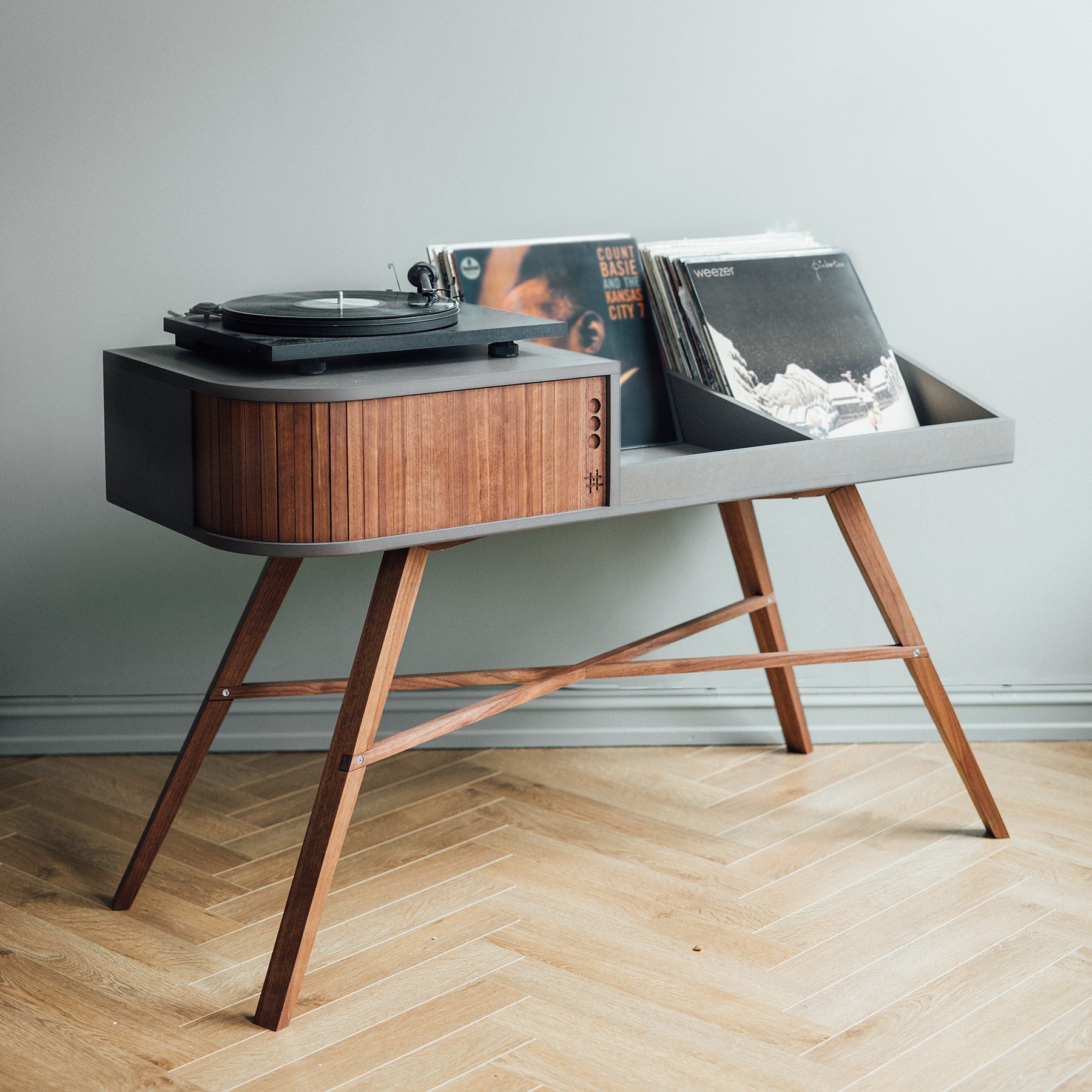 muebles modernos para guardar tu colección de discos de vinilo en casa