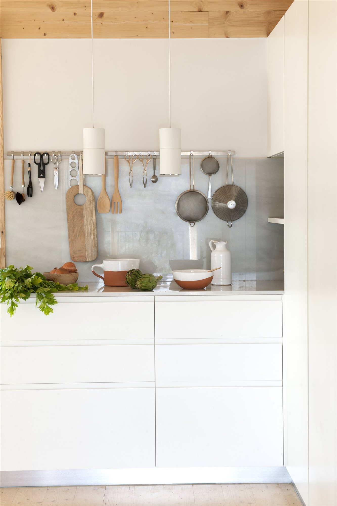 Cocinas pequeñas: cómo aprovechar el espacio y algunas ideas de  almacenamiento y decoración