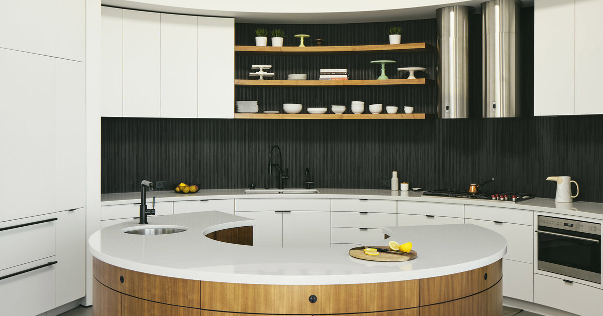 Cómo incorporar una barra en tu cocina si es pequeña  Diseño de interiores  de cocina, Remodelación de cocina pequeña, Diseño muebles de cocina